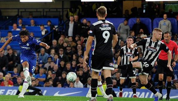  多特蒙德青春风暴席卷赛场，大胜对手巩固联赛排名